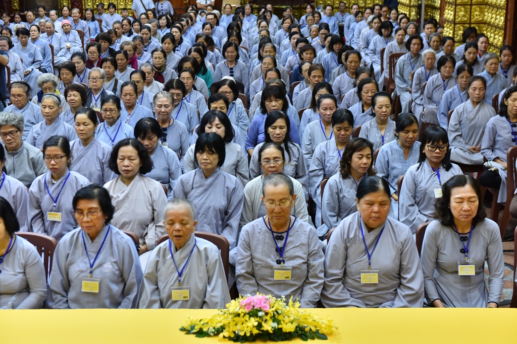 Chùa Giác Ngộ: Khoá tu Ngày An Lạc &amp; Tuổi Trẻ Hướng Phật - lần thứ 47 (24/06/2018) Vấn đáp Phật pháp - TT. Thích Nhật Từ