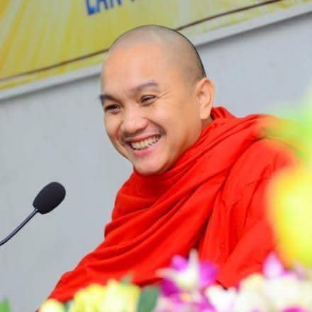 Nén hương tưởng niệm Giác Linh TT. Thích Thiện Minh