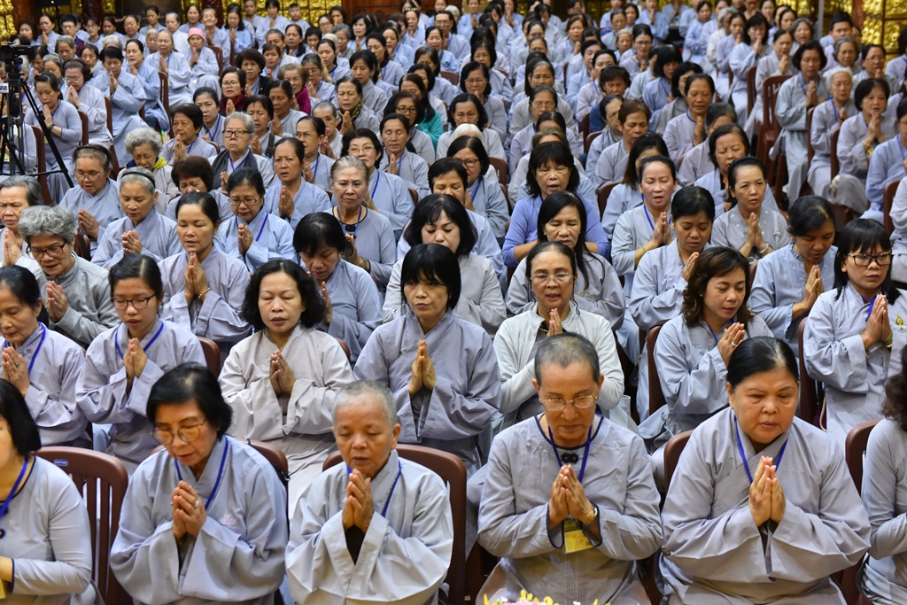 Chùa Giác Ngộ: Khoá tu Ngày An Lạc &amp; Tuổi Trẻ Hướng Phật - lần thứ 47 (24/06/2018) Vấn đáp Phật pháp - TT. Thích Nhật Từ