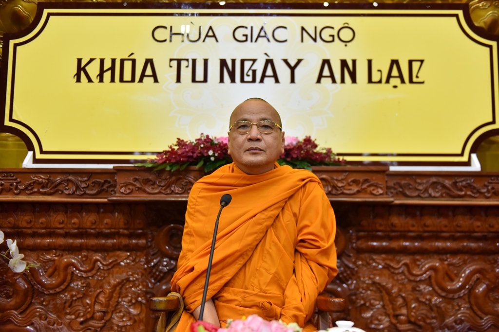 Chùa Giác Ngộ: Khoá tu Ngày An Lạc &amp; Tuổi Trẻ Hướng Phật - lần thứ 47 (24/06/2018) Vấn đáp Phật pháp - TT. Thích Nhật Từ