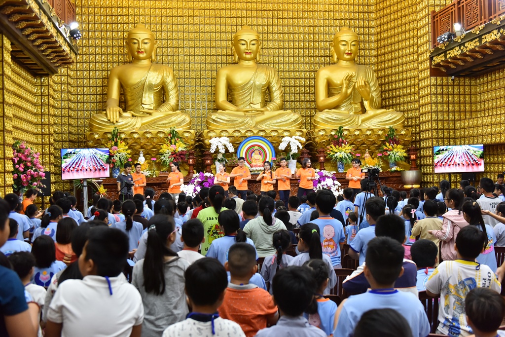 Chùa Giác Ngộ: Khoá tu “Búp Sen Từ Bi” - lần thứ 17 (23/06/2018)
