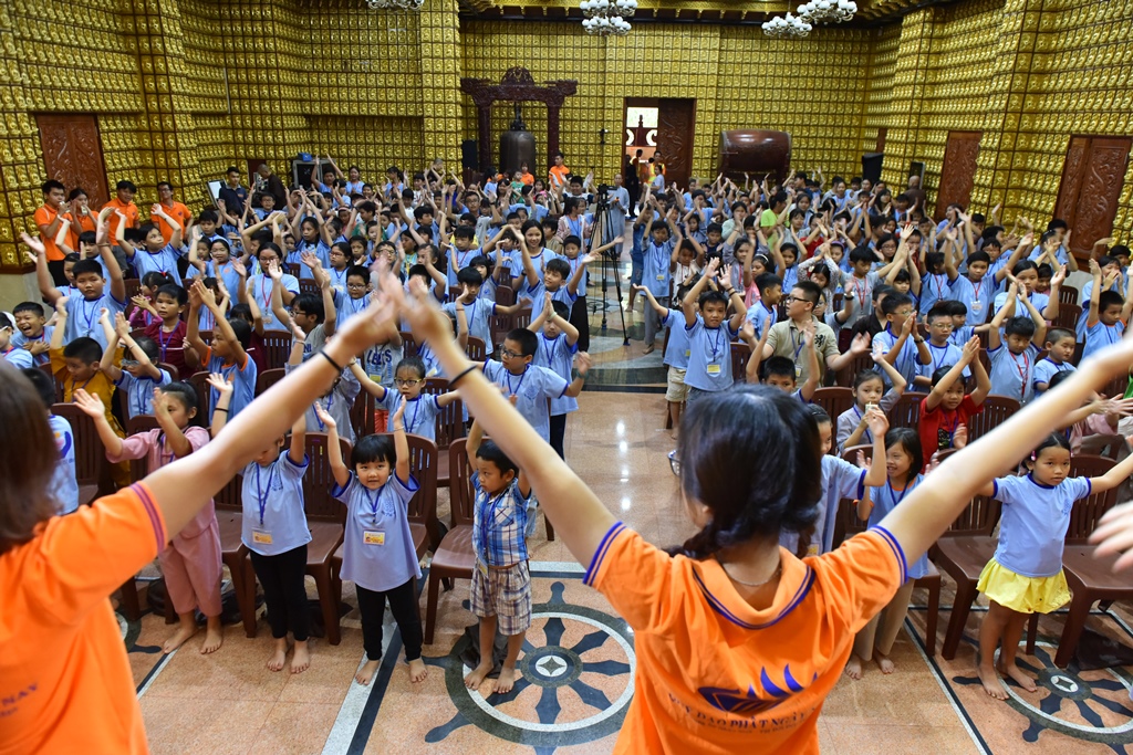 Chùa Giác Ngộ: Khoá tu “Búp Sen Từ Bi” - lần thứ 17 (23/06/2018)