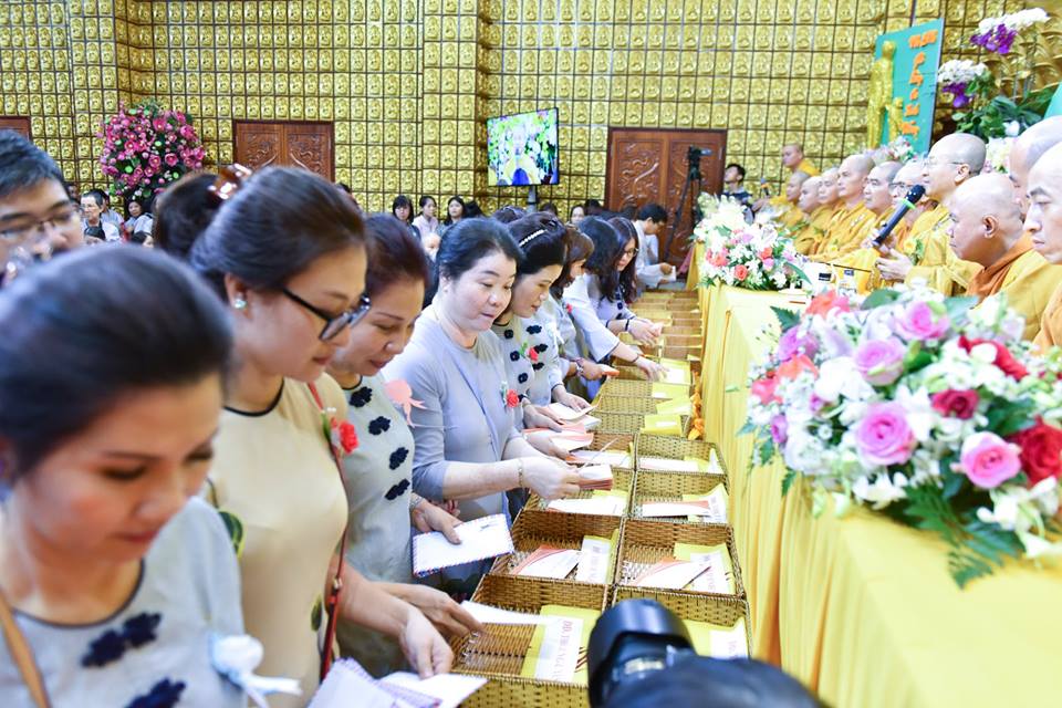 Đại lễ Vu Lan và cúng dường pháp y chùa Giác Ngộ (24-08-2018)