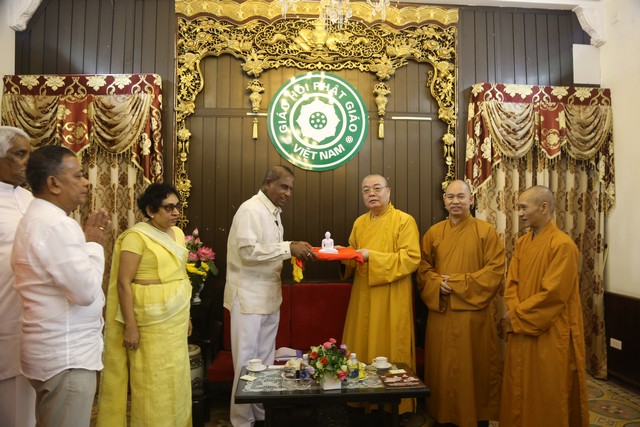 GHPGVN đón tiếp đoàn Bộ Phật giáo Sri Lanka