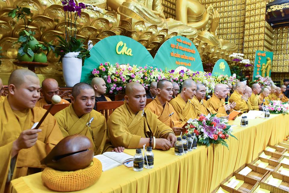 Đại lễ Vu Lan và cúng dường pháp y chùa Giác Ngộ (24-08-2018)