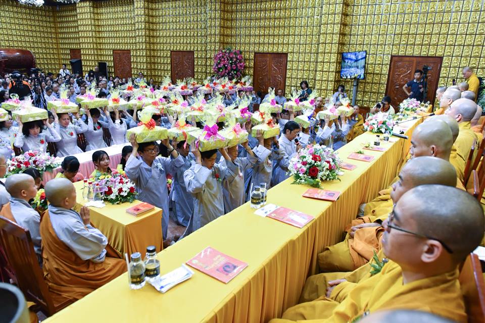 Đại lễ Vu Lan và cúng dường pháp y chùa Giác Ngộ (24-08-2018)