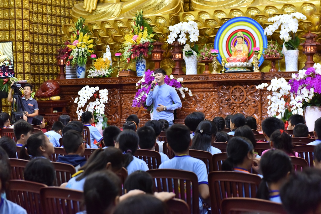 Chùa Giác Ngộ: Khoá tu “Búp Sen Từ Bi” - lần thứ 17 (23/06/2018)