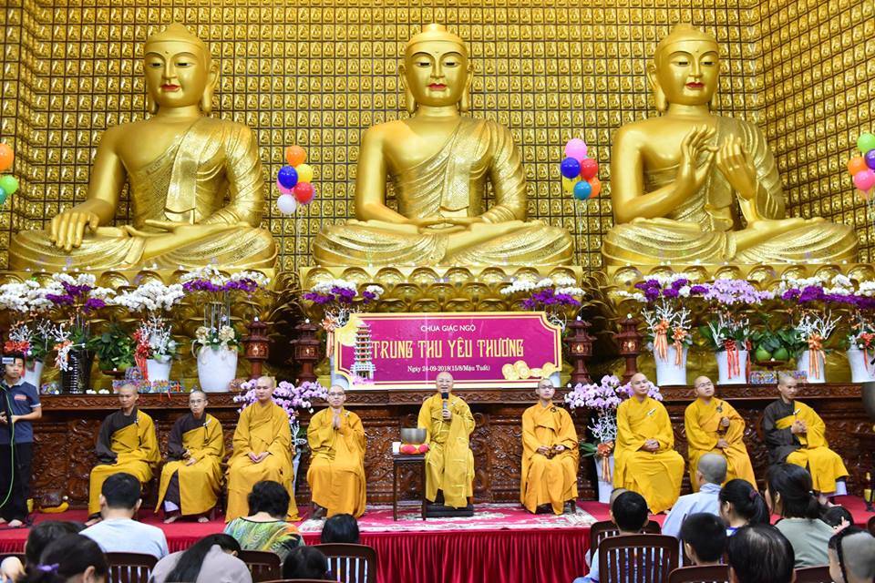 Đêm hội trăng rằm - Tết Trung Thu tại chùa Giác Ngộ với chủ đề: &quot; Trung Thu Yêu Thương&quot; (24/09/2018)