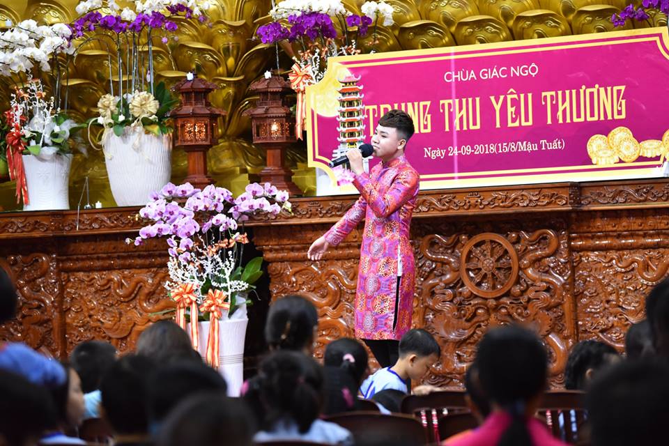 Đêm hội trăng rằm - Tết Trung Thu tại chùa Giác Ngộ với chủ đề: &quot; Trung Thu Yêu Thương&quot; (24/09/2018)