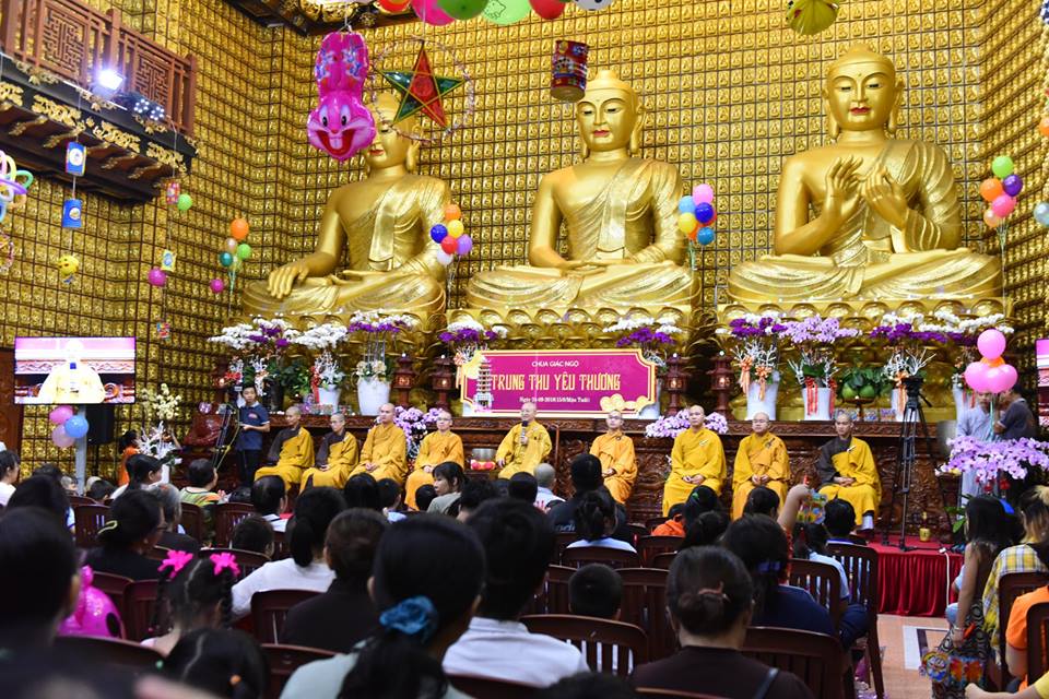 Đêm hội trăng rằm - Tết Trung Thu tại chùa Giác Ngộ với chủ đề: &quot; Trung Thu Yêu Thương&quot; (24/09/2018)