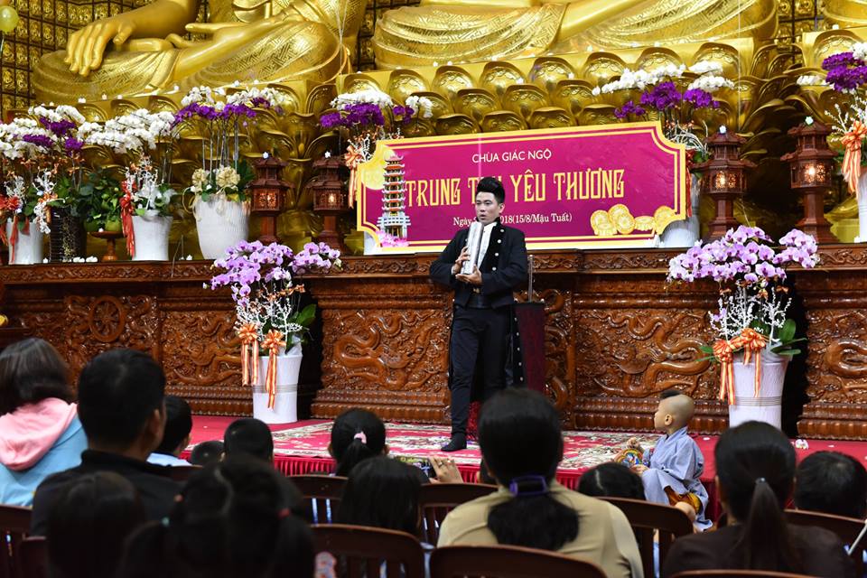 Đêm hội trăng rằm - Tết Trung Thu tại chùa Giác Ngộ với chủ đề: &quot; Trung Thu Yêu Thương&quot; (24/09/2018)