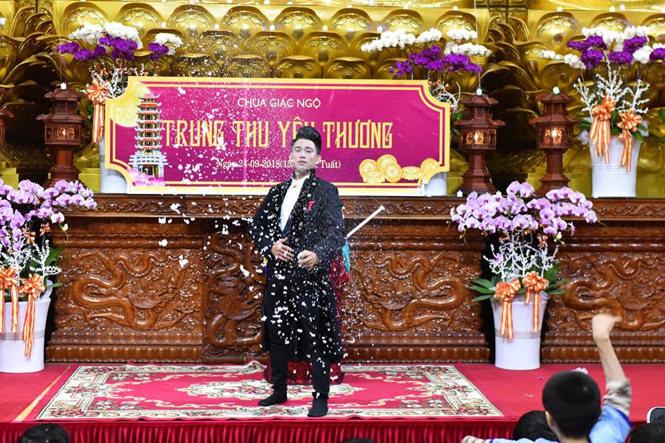 Đêm hội trăng rằm - Tết Trung Thu tại chùa Giác Ngộ với chủ đề: &quot; Trung Thu Yêu Thương&quot; (24/09/2018)