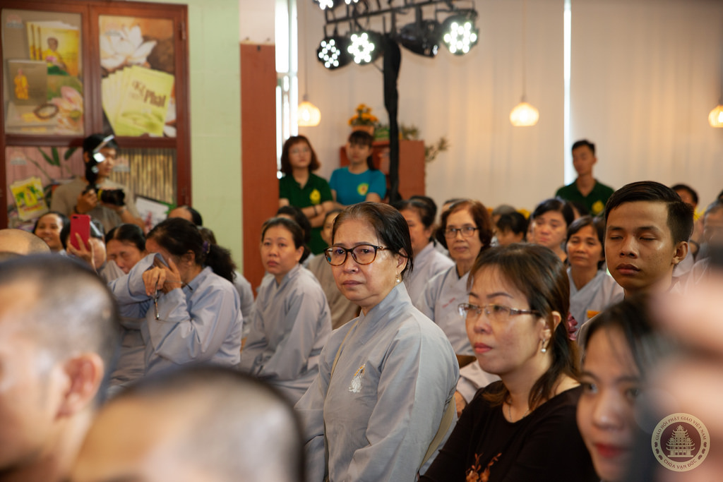 Họp Mặt Trò Chuyện Cùng Các Diễn Viên Ca Sĩ Phim Về Phía Mặt Trời