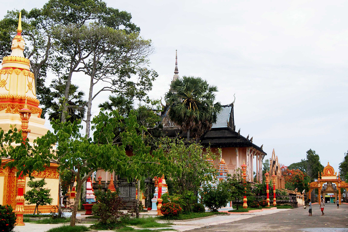 Ngôi chùa có kiến trúc Angkor ở Bạc Liêu