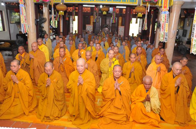 Hà Nội: Đại diện các hành giả an cư của 18 hạ trường tạ pháp Đức Pháp Chủ
