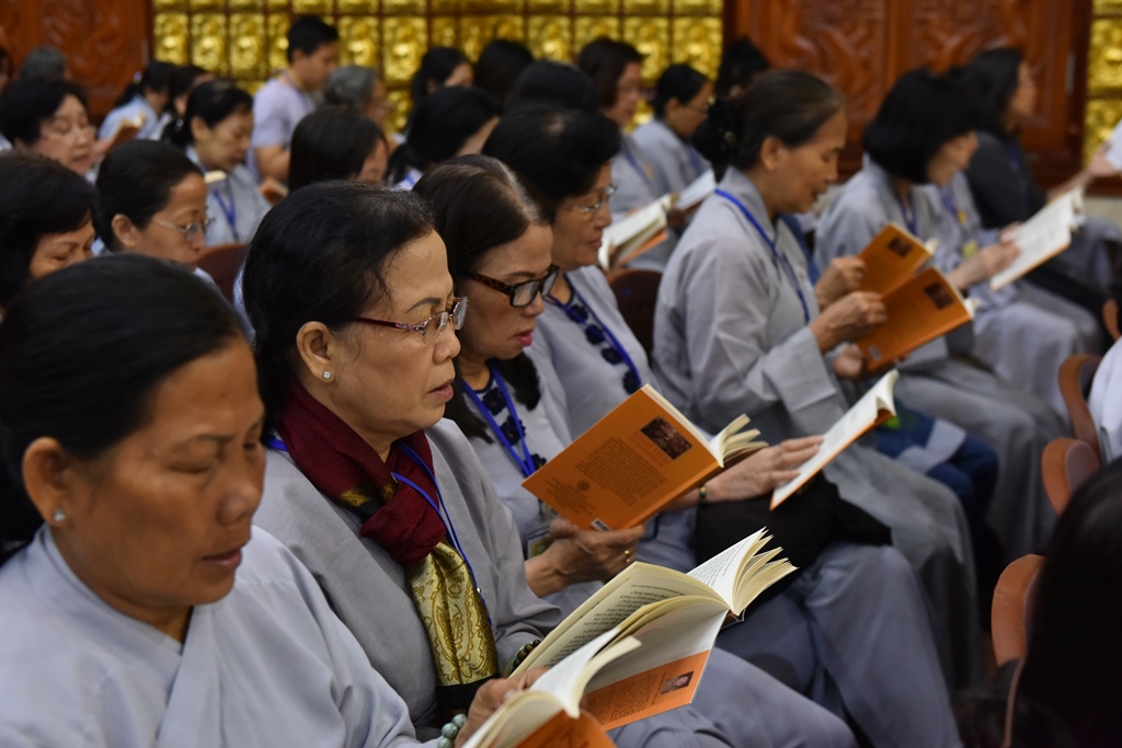 Chùa Giác Ngộ: Khoá tu Ngày An Lạc &amp; Tuổi Trẻ Hướng Phật - lần thứ 47 (24/06/2018) Vấn đáp Phật pháp - TT. Thích Nhật Từ