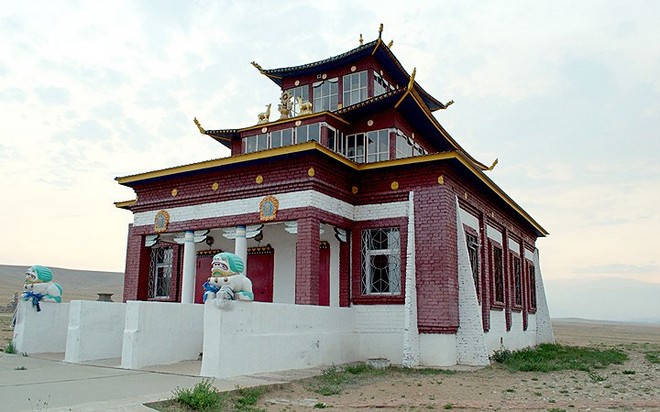 Những ngôi đền Phật giáo đẹp đến ngỡ ngàng ở Nga
