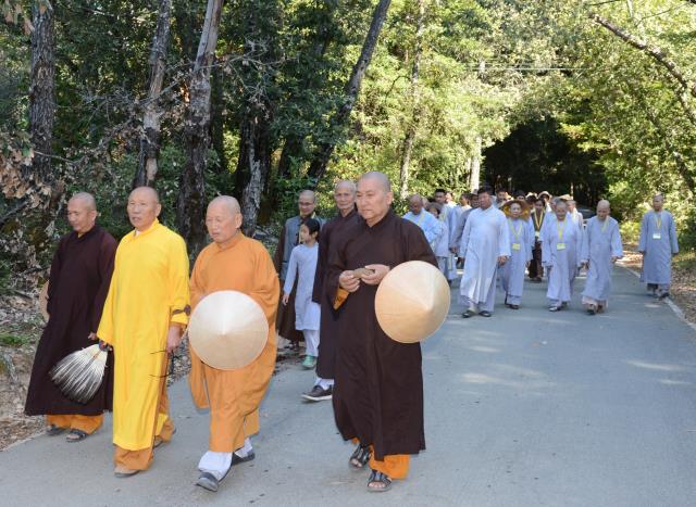 Tu viện Kim Sơn,California (Hoa Kỳ) trang nghiêm tổ chức lễ xuất gia gieo duyên 2018