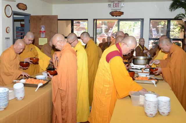 Tu viện Kim Sơn,California (Hoa Kỳ) trang nghiêm tổ chức lễ xuất gia gieo duyên 2018