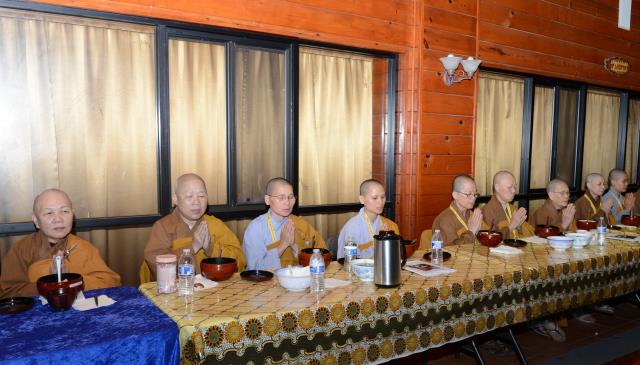 Tu viện Kim Sơn,California (Hoa Kỳ) trang nghiêm tổ chức lễ xuất gia gieo duyên 2018