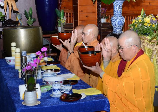 Tu viện Kim Sơn,California (Hoa Kỳ) trang nghiêm tổ chức lễ xuất gia gieo duyên 2018