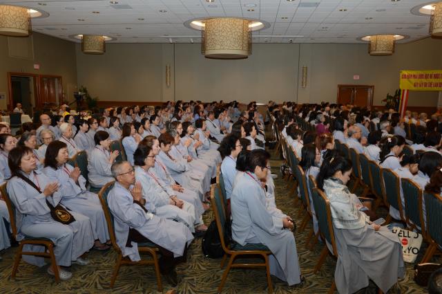 Khai Mạc Khóa Tu Học Phật Pháp Bắc Mỹ Lần 8  Tại Thành Phố Honolulu Xinh Đẹp