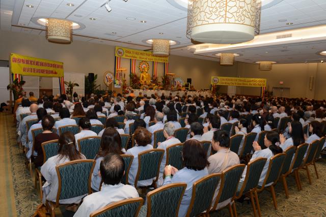Khai Mạc Khóa Tu Học Phật Pháp Bắc Mỹ Lần 8  Tại Thành Phố Honolulu Xinh Đẹp