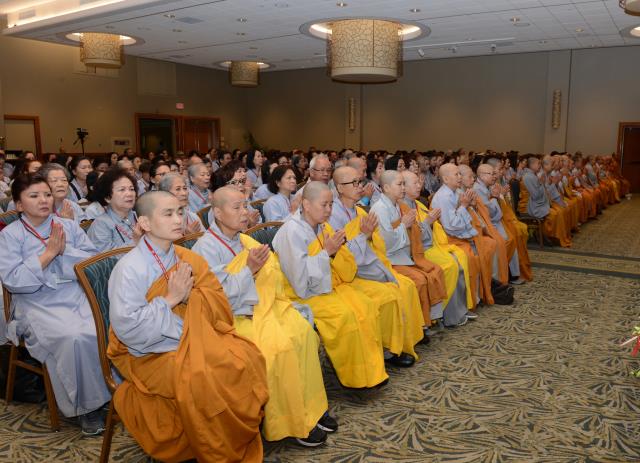 Khai Mạc Khóa Tu Học Phật Pháp Bắc Mỹ Lần 8  Tại Thành Phố Honolulu Xinh Đẹp