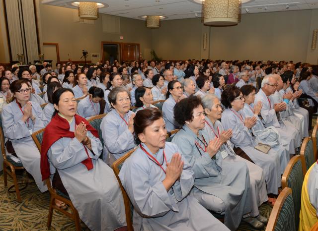 Khai Mạc Khóa Tu Học Phật Pháp Bắc Mỹ Lần 8  Tại Thành Phố Honolulu Xinh Đẹp