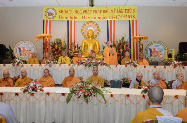 Khai Mạc Khóa Tu Học Phật Pháp Bắc Mỹ Lần 8  Tại Thành Phố Honolulu Xinh Đẹp