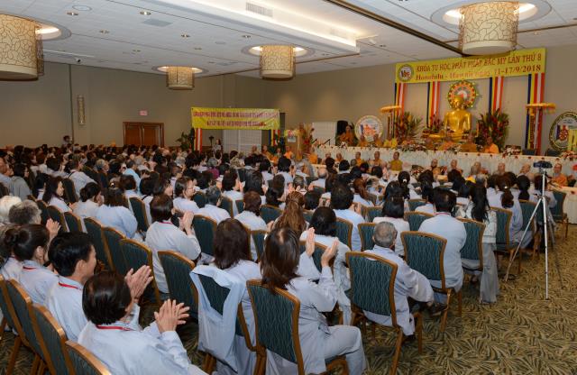 Khai Mạc Khóa Tu Học Phật Pháp Bắc Mỹ Lần 8  Tại Thành Phố Honolulu Xinh Đẹp