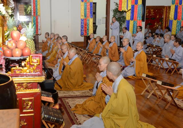 Trang nghiêm lễ an vị tôn tượng Bồ Tát Quán Thế Âm và Bồ Tát Di Lặc tại chùa Đức Viên,San Jose (Hoa Kỳ)