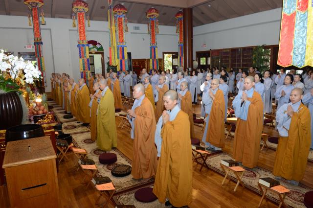 Trang nghiêm lễ an vị tôn tượng Bồ Tát Quán Thế Âm và Bồ Tát Di Lặc tại chùa Đức Viên,San Jose (Hoa Kỳ)