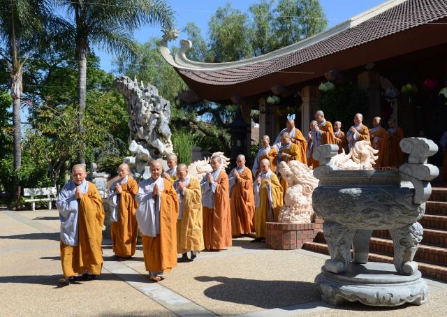 Trang nghiêm lễ an vị tôn tượng Bồ Tát Quán Thế Âm và Bồ Tát Di Lặc tại chùa Đức Viên,San Jose (Hoa Kỳ)