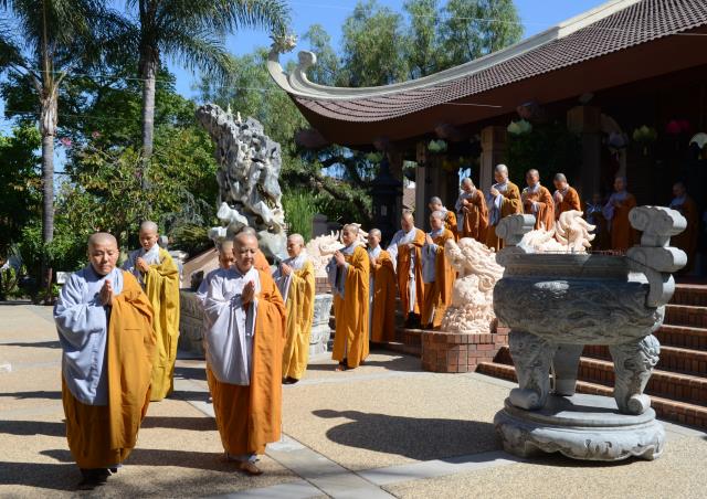 Trang nghiêm lễ an vị tôn tượng Bồ Tát Quán Thế Âm và Bồ Tát Di Lặc tại chùa Đức Viên,San Jose (Hoa Kỳ)
