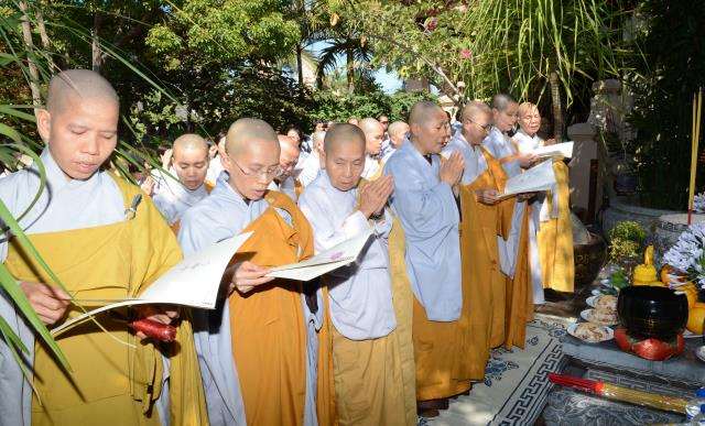 Trang nghiêm lễ an vị tôn tượng Bồ Tát Quán Thế Âm và Bồ Tát Di Lặc tại chùa Đức Viên,San Jose (Hoa Kỳ)