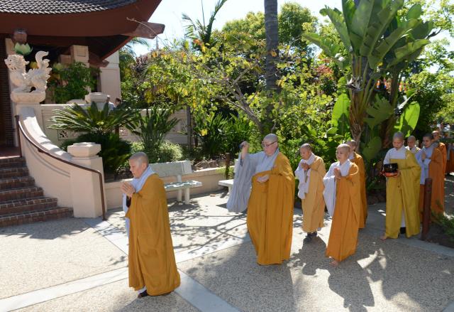 Trang nghiêm lễ an vị tôn tượng Bồ Tát Quán Thế Âm và Bồ Tát Di Lặc tại chùa Đức Viên,San Jose (Hoa Kỳ)