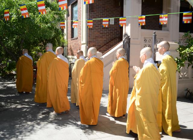 Trang nghiêm lễ an vị tôn tượng Bồ Tát Quán Thế Âm và Bồ Tát Di Lặc tại chùa Đức Viên,San Jose (Hoa Kỳ)