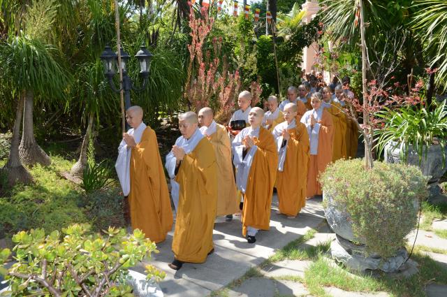 Trang nghiêm lễ an vị tôn tượng Bồ Tát Quán Thế Âm và Bồ Tát Di Lặc tại chùa Đức Viên,San Jose (Hoa Kỳ)