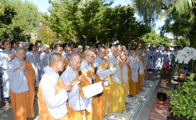 Trang nghiêm lễ an vị tôn tượng Bồ Tát Quán Thế Âm và Bồ Tát Di Lặc tại chùa Đức Viên,San Jose (Hoa Kỳ)