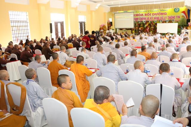 Bình Dương: Hoằng pháp trong thời đại công nghiệp số