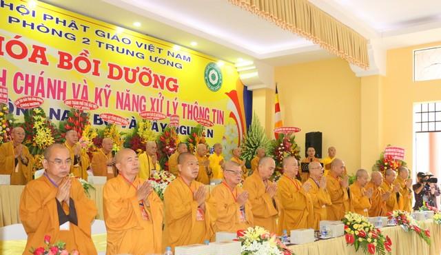Bình Dương: Dấu ấn khóa bồi dưỡng nghiệp vụ hành chính và kỹ năng xử lý thông tin