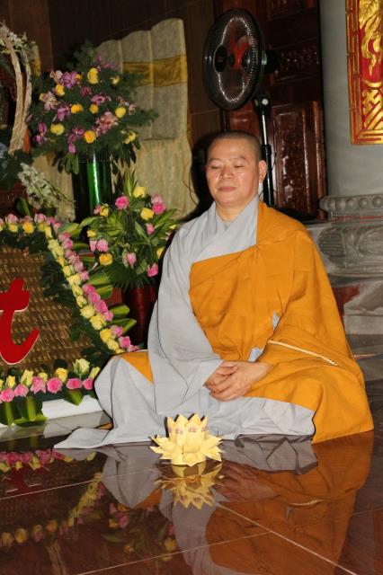 Xúc động đêm thắp nến tri ân tại khóa tu mùa hè “Đức Phật Trong Con” năm 2018