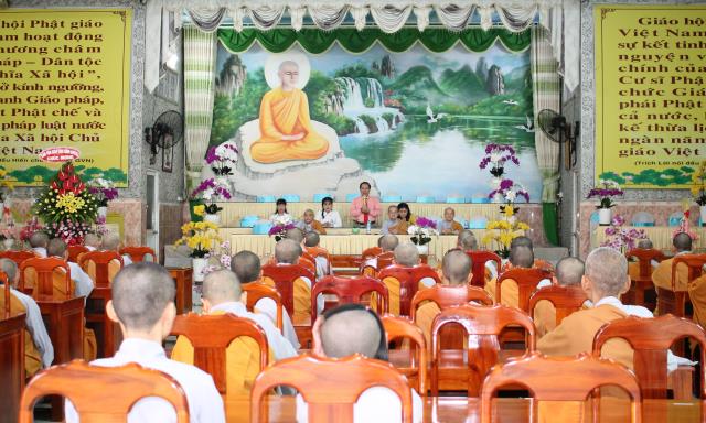 Bình Dương : Ban tôn giáo thăm Các Trường Hạ Tỉnh Bình Dương Nhân Mùa An Cư Kiết Hạ Pl. 2562