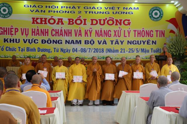 Bình Dương: Dấu ấn khóa bồi dưỡng nghiệp vụ hành chính và kỹ năng xử lý thông tin