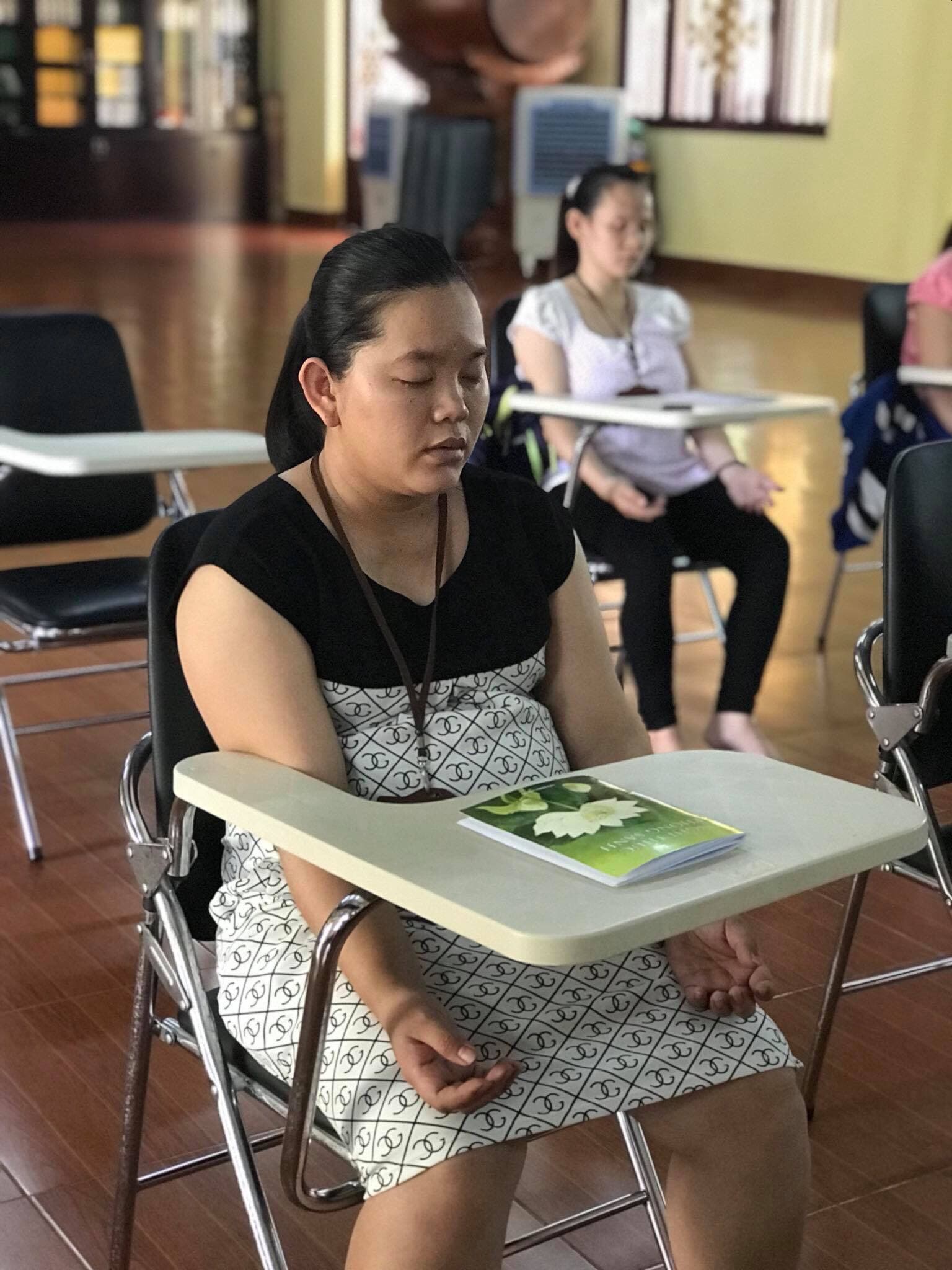 Khóa tu bà bầu - Giải pháp mang lại sự bình an cho thai phụ