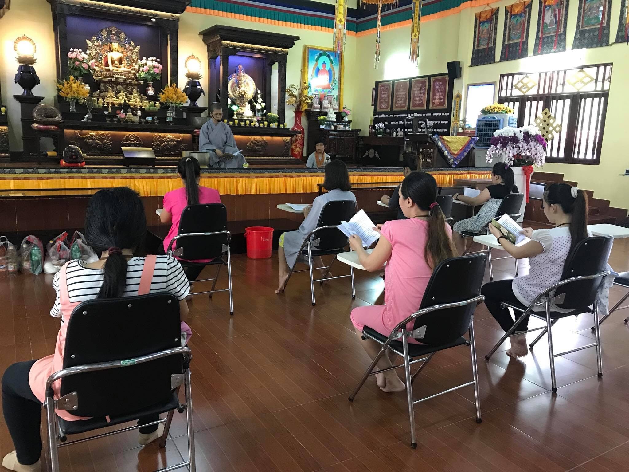 Khóa tu bà bầu - Giải pháp mang lại sự bình an cho thai phụ