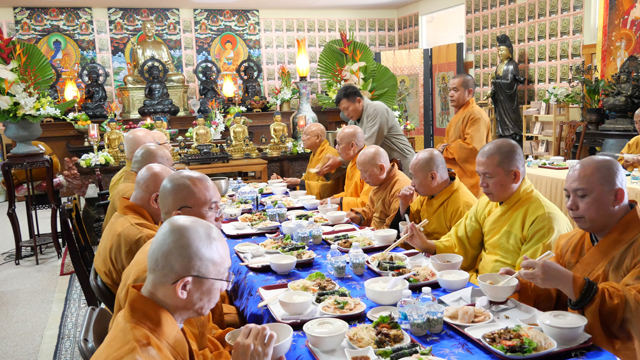 Khai mạc triển lãm ảnh thành tựu ngành Hoằng pháp