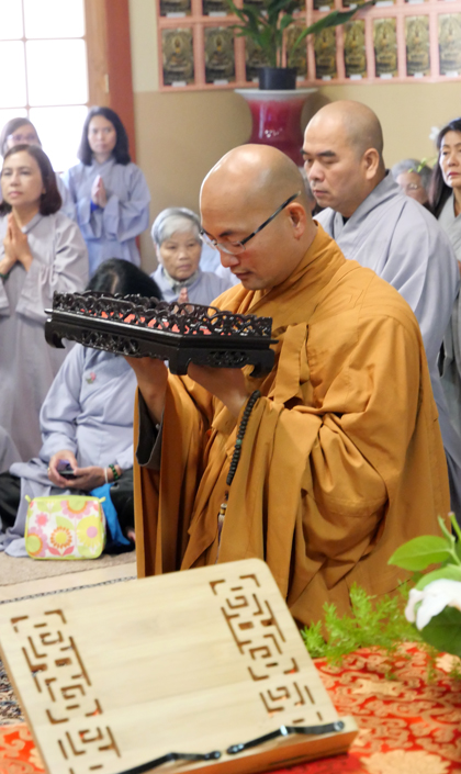 Khai mạc triển lãm ảnh thành tựu ngành Hoằng pháp
