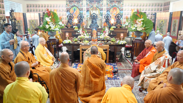 Khai mạc triển lãm ảnh thành tựu ngành Hoằng pháp